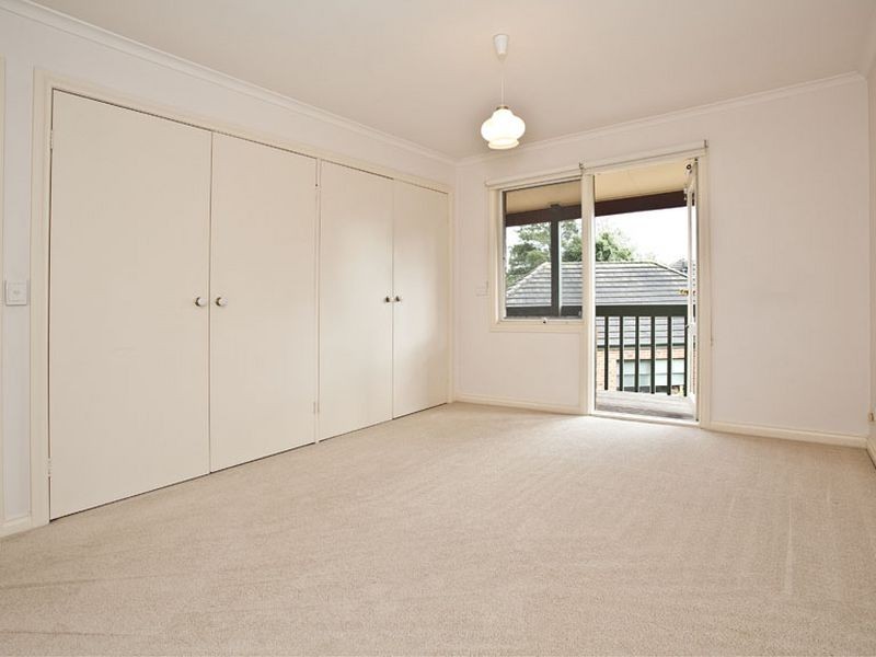 12/5 Devenish Avenue, Montrose VIC 3765