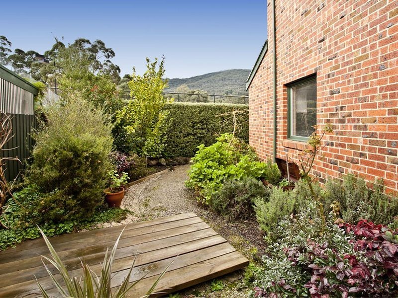 12/5 Devenish Avenue, Montrose VIC 3765