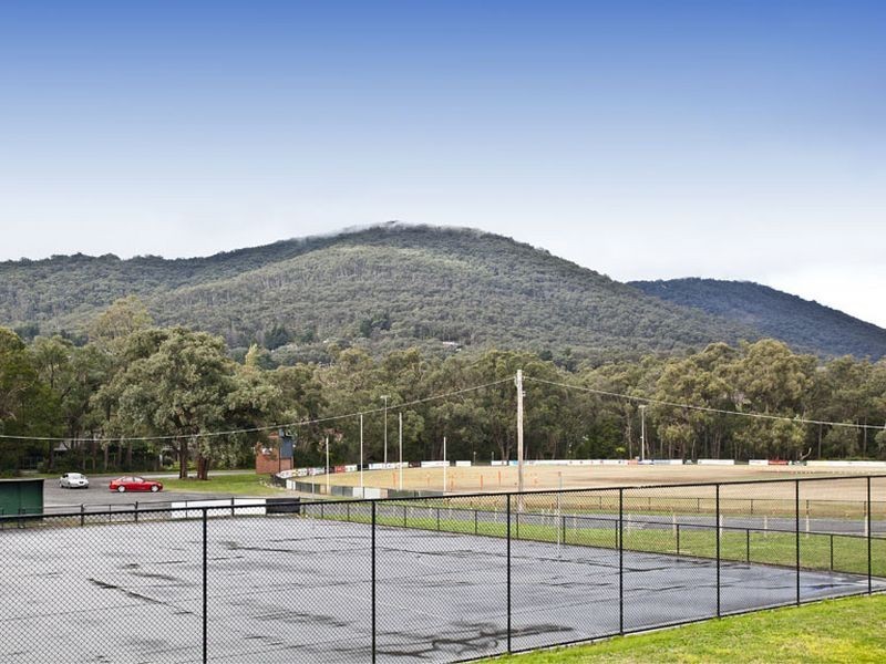 12/5 Devenish Avenue, Montrose VIC 3765