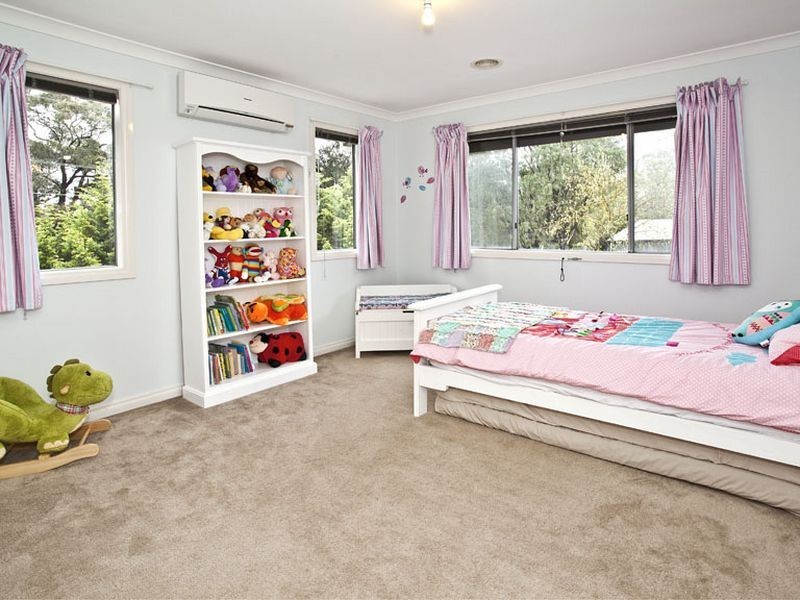 1/2 Denman Street, Kilsyth VIC 3137