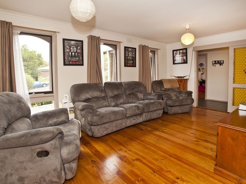 17 Coolaroo Court, Mooroolbark VIC 3138