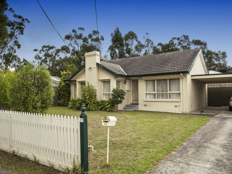 11 Kathy Court, Mooroolbark VIC 3138