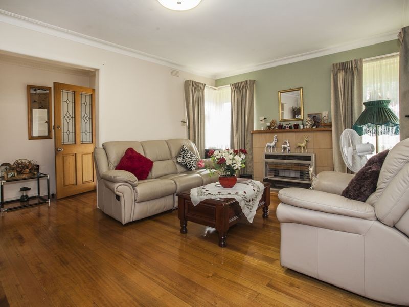 11 Kathy Court, Mooroolbark VIC 3138