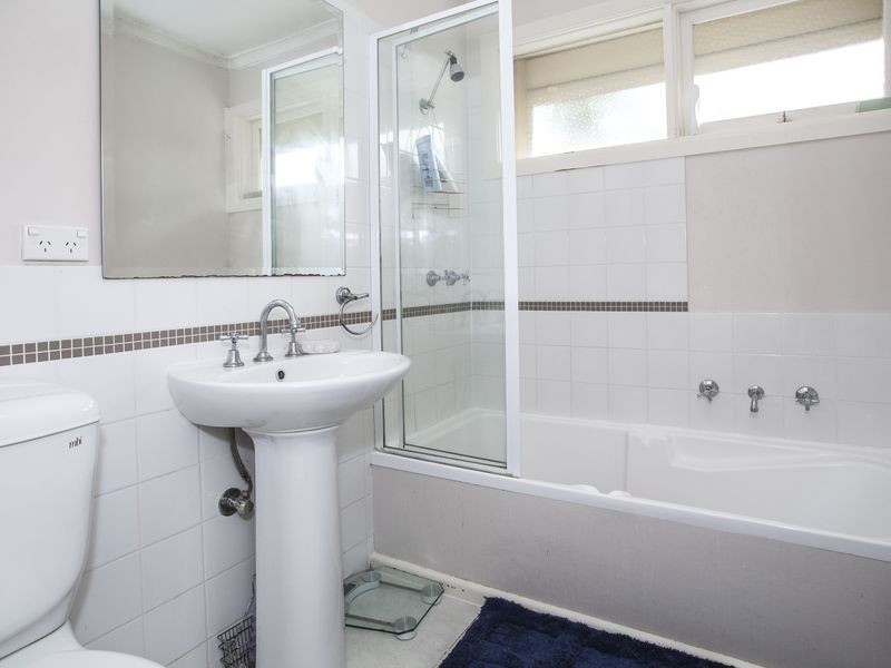 11 Kathy Court, Mooroolbark VIC 3138