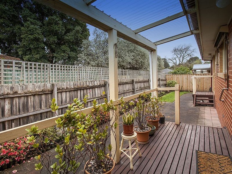 3/9 Railway Crescent, Croydon VIC 3136
