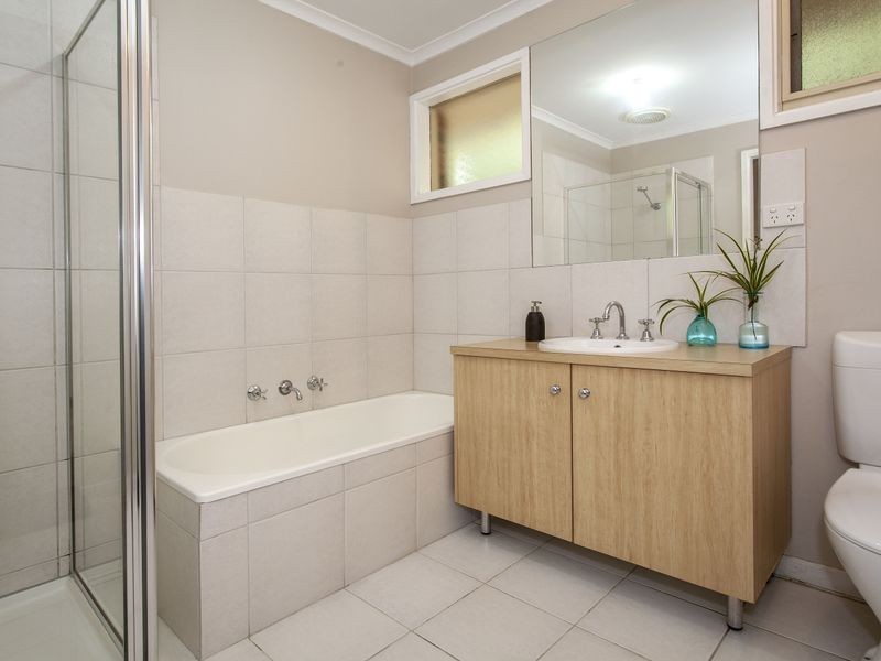 1/12 Westall Court, Mooroolbark VIC 3138