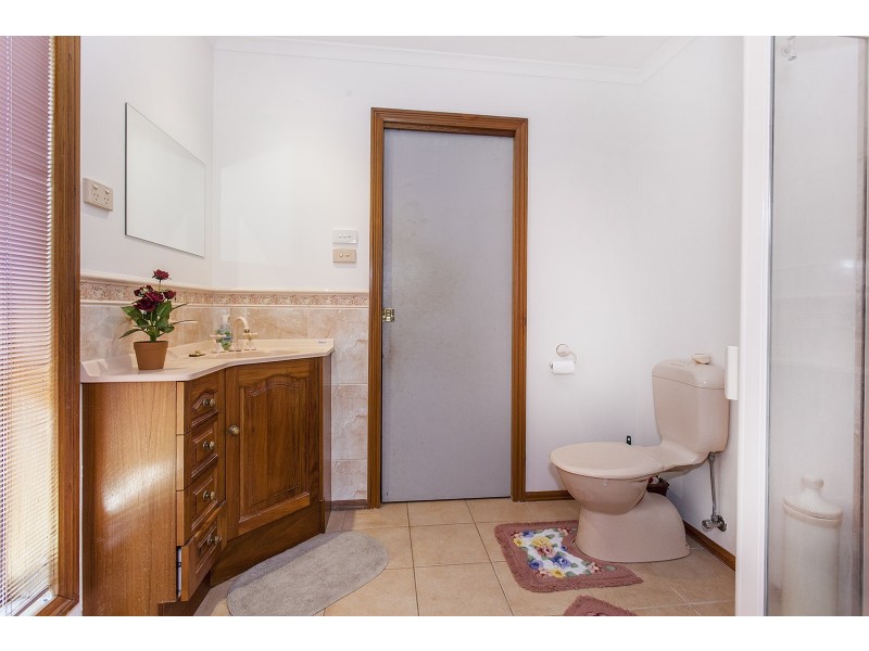 107 Taylor Road, Mooroolbark VIC 3138