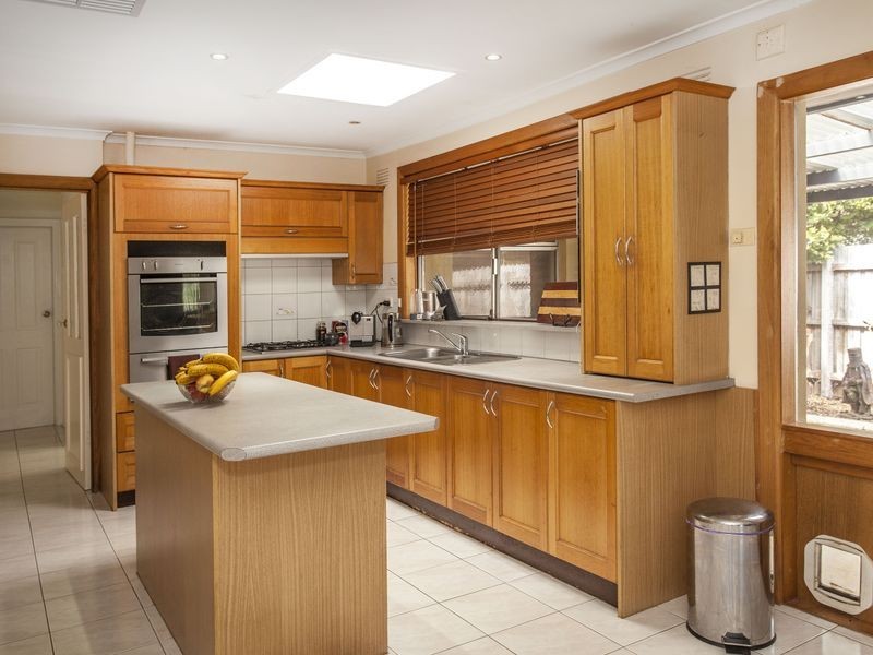 26 Lee Ann Crescent, Croydon VIC 3136
