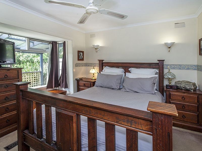 26 Lee Ann Crescent, Croydon VIC 3136