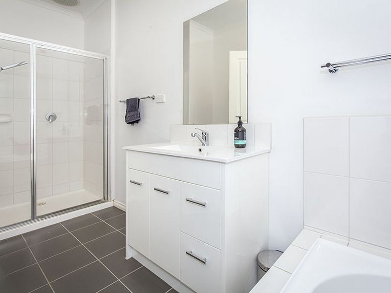 4/12 Henry Street, Boronia VIC 3155