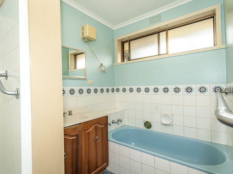 5 Lockhart Court, Kilsyth VIC 3137