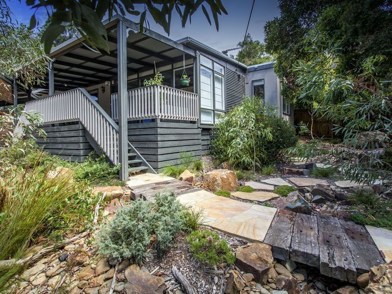 14 Boyana Crescent, Croydon VIC 3136