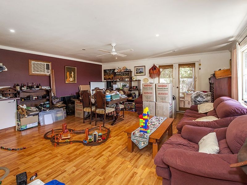 36 Lomond Avenue, Kilsyth VIC 3137