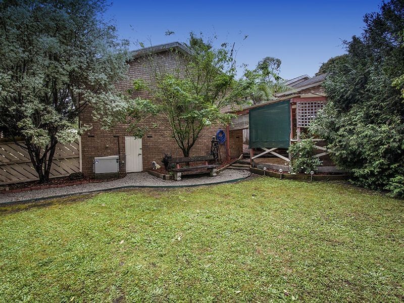 60 Zina Grove, Mooroolbark VIC 3138