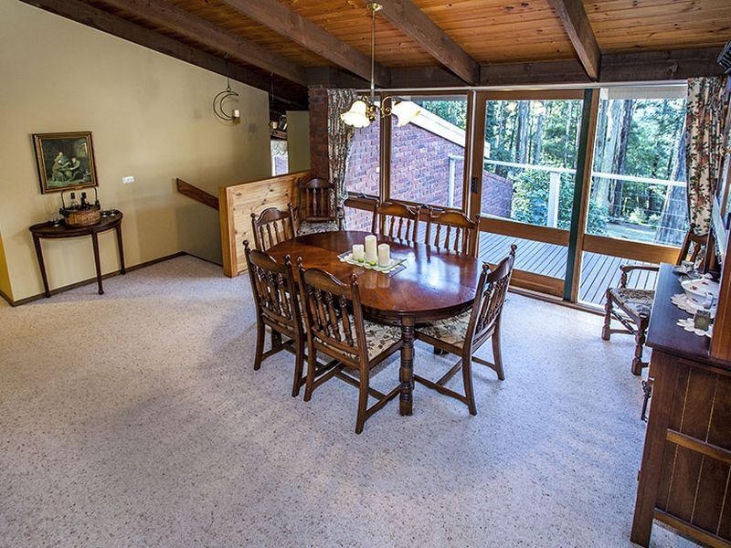 8 Grange Road, Kalorama VIC 3766