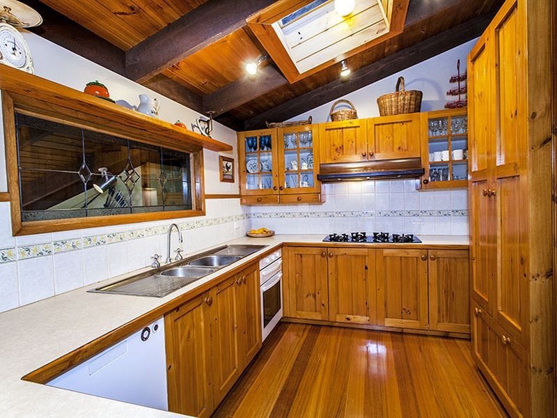 8 Grange Road, Kalorama VIC 3766