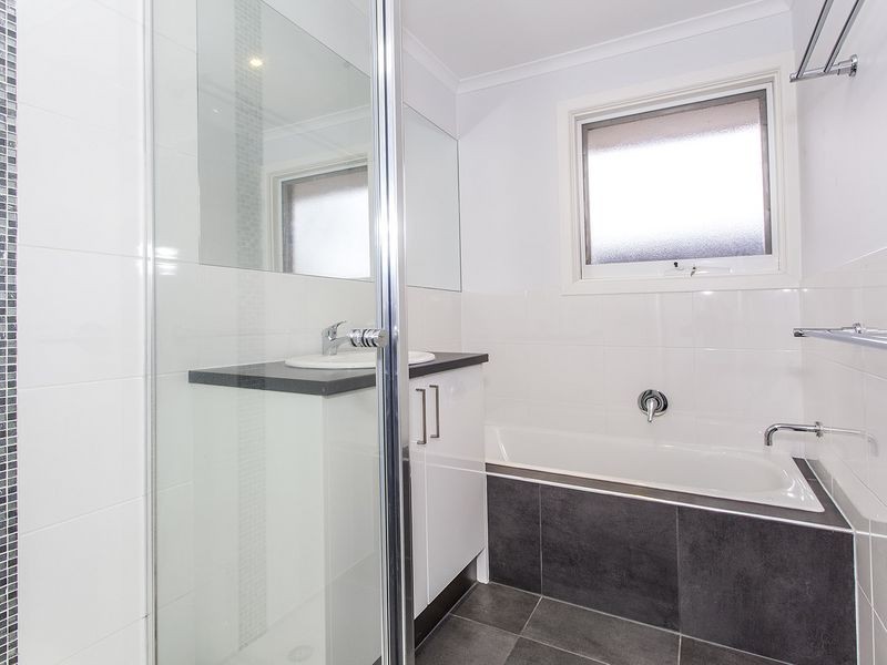 19 Andrew Street, Mooroolbark VIC 3138