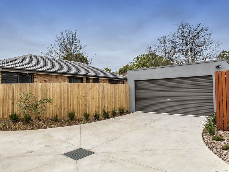 19 Andrew Street, Mooroolbark VIC 3138