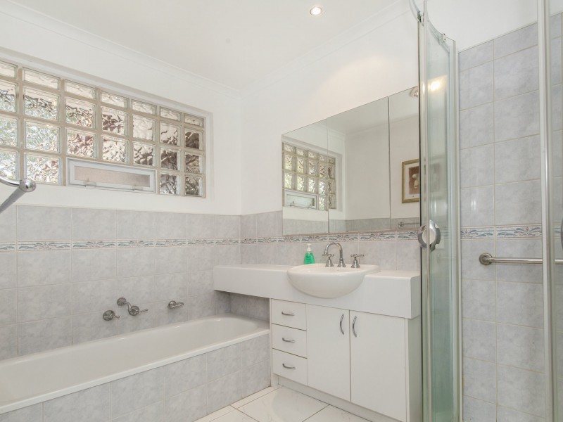 122 Manchester Road, Mooroolbark VIC 3138