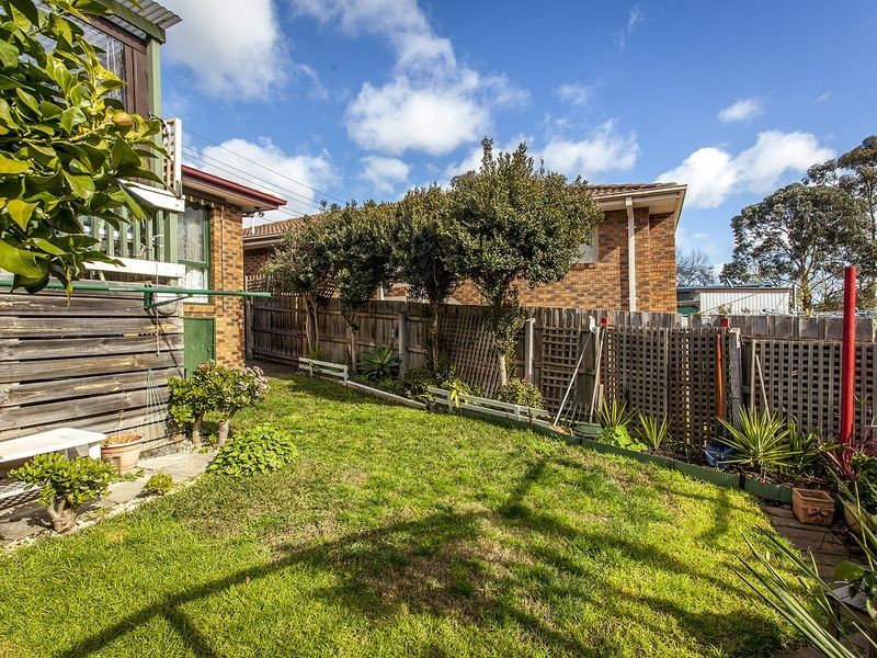 2/33 Pitt Street, Ringwood VIC 3134