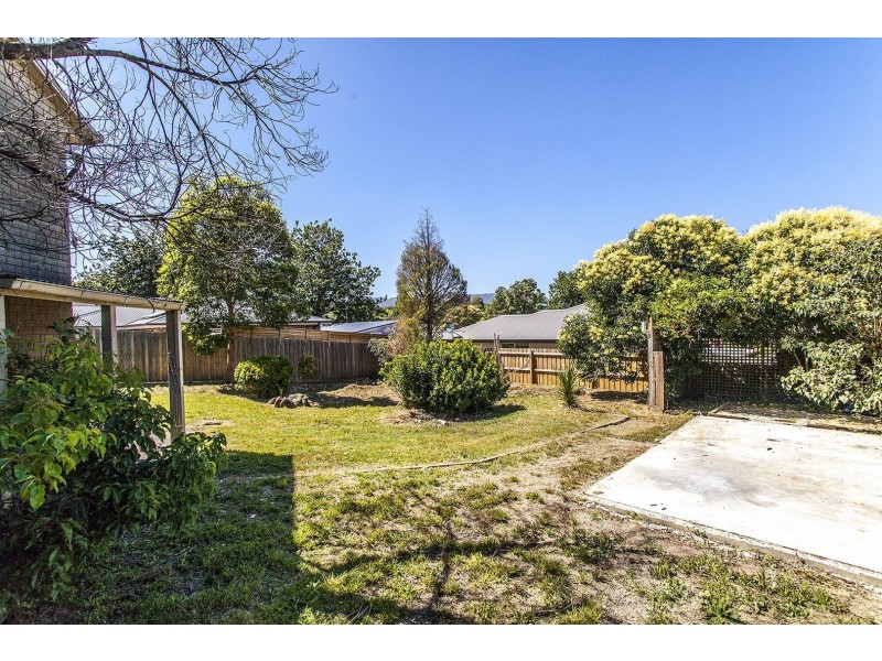 13 Kalimna Street, Mooroolbark VIC 3138