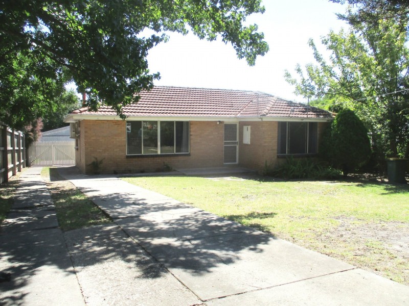 15 Wimbledon Court, Mooroolbark VIC 3138