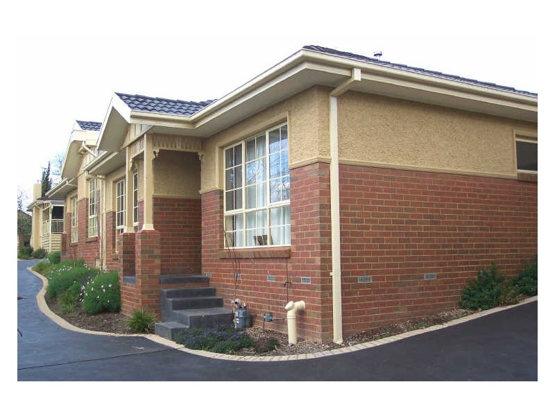 3/7 Newman Road, Croydon VIC 3136