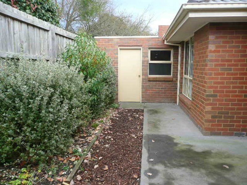 3/7 Newman Road, Croydon VIC 3136