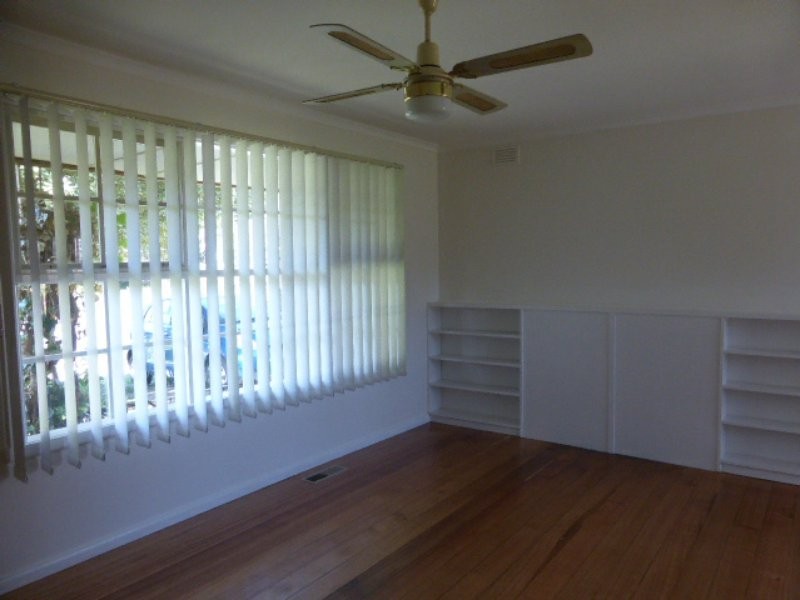 69 Hawthory Road, Kilsyth VIC 3137