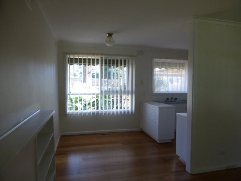 69 Hawthory Road, Kilsyth VIC 3137