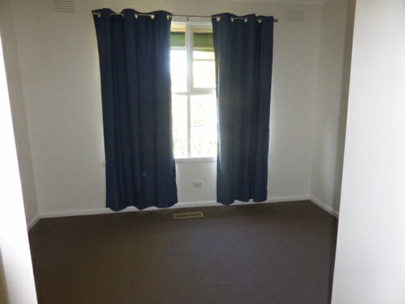 69 Hawthory Road, Kilsyth VIC 3137