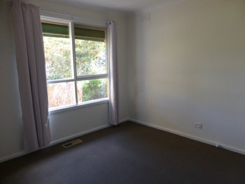 69 Hawthory Road, Kilsyth VIC 3137