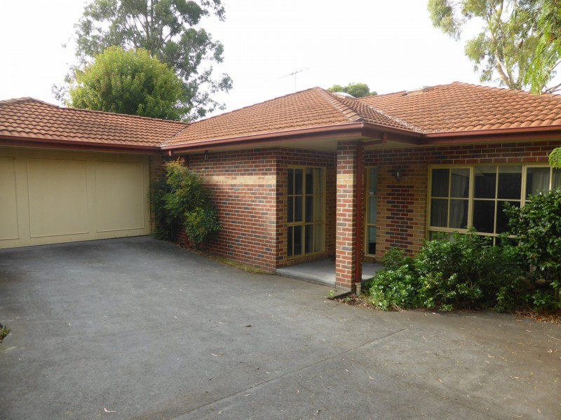 2/187 Oban Road, Ringwood North VIC 3134