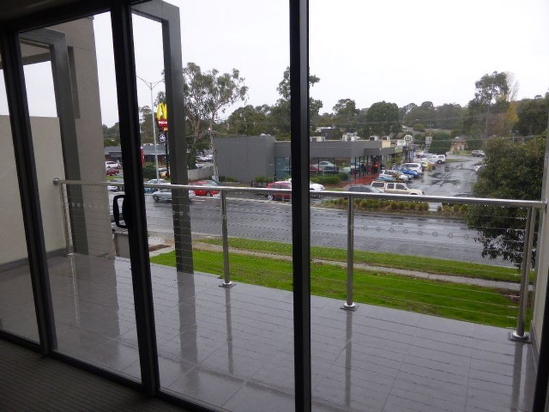 3 Lithgow Way, Mooroolbark VIC 3138