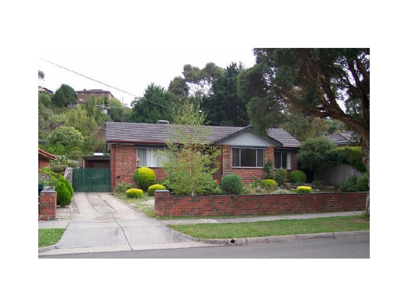 14 Croydondale Drive, Mooroolbark VIC 3138