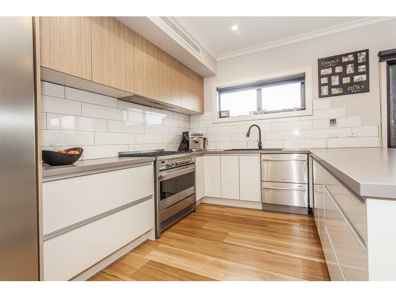 55A Lomond Avenue, Kilsyth VIC 3137