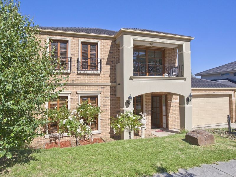 45 Valley Park Drive, Mooroolbark VIC 3138