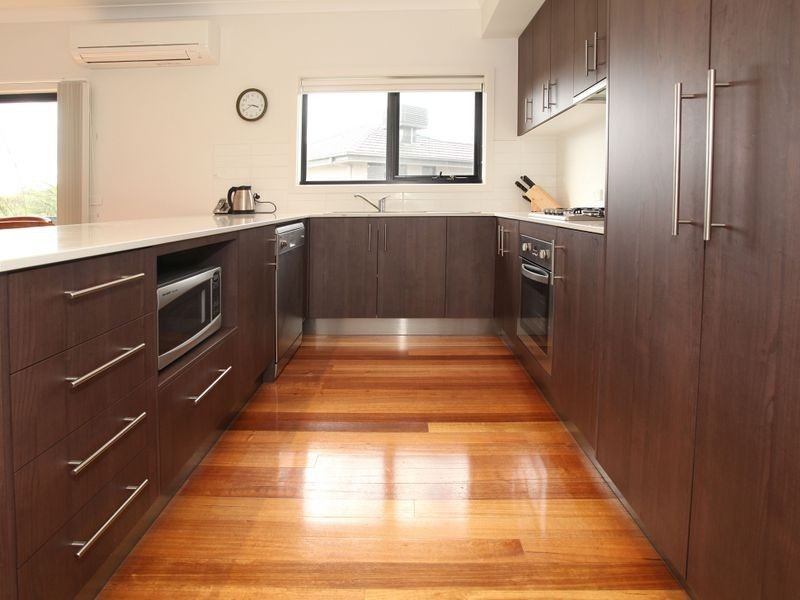 24 Mount View Parade, Mooroolbark VIC 3138