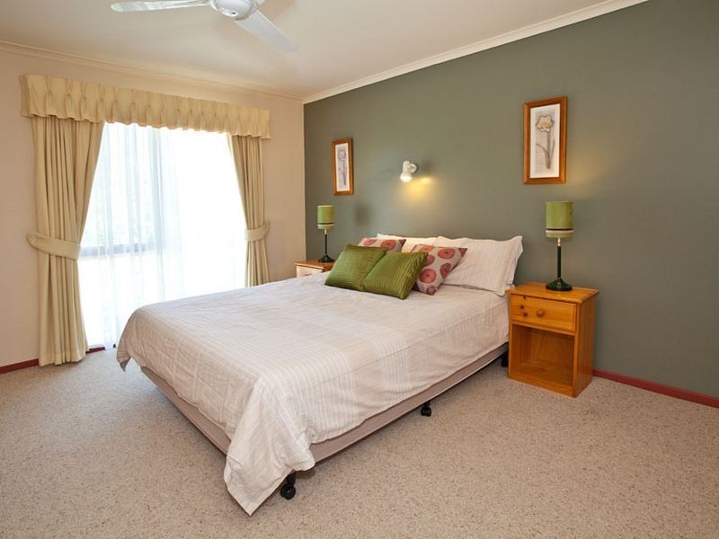 81 Blackburn Road, Mooroolbark VIC 3138