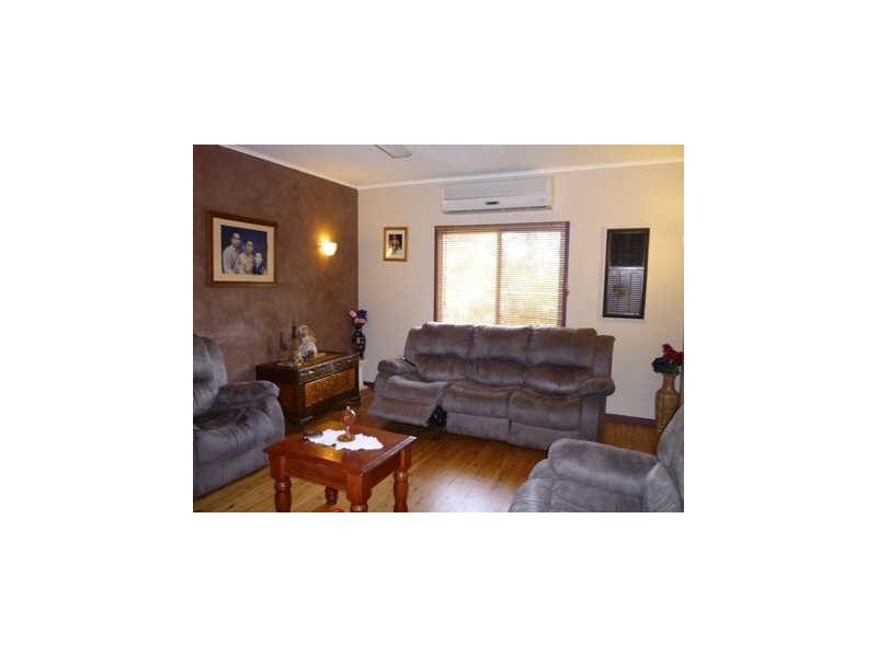 11 Donegan Crescent, Katherine NT 0850