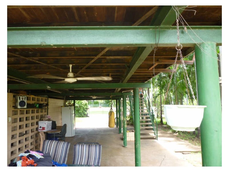 9 Dove Street, Katherine NT 0850