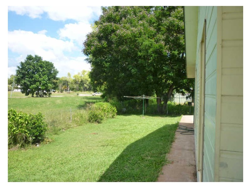 12 Elliot Street, Katherine NT 0850