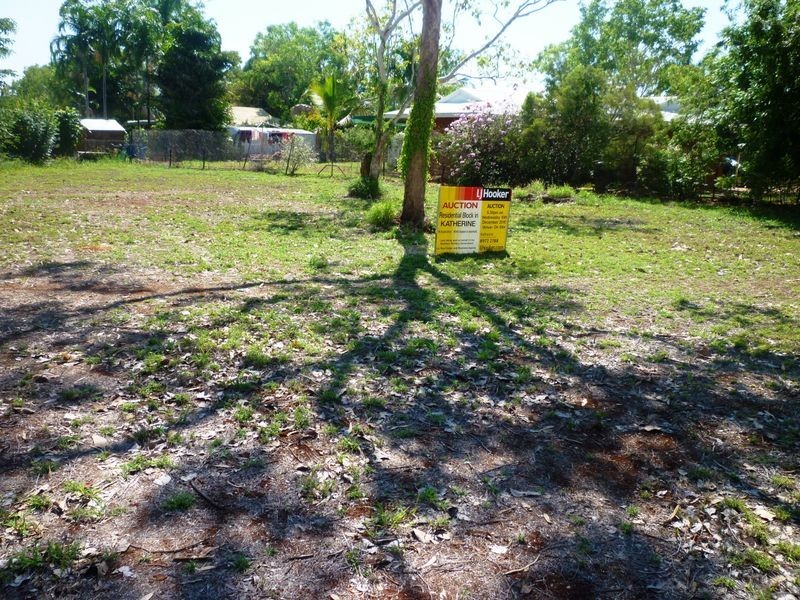 98 Acacia Street, Katherine NT 0850