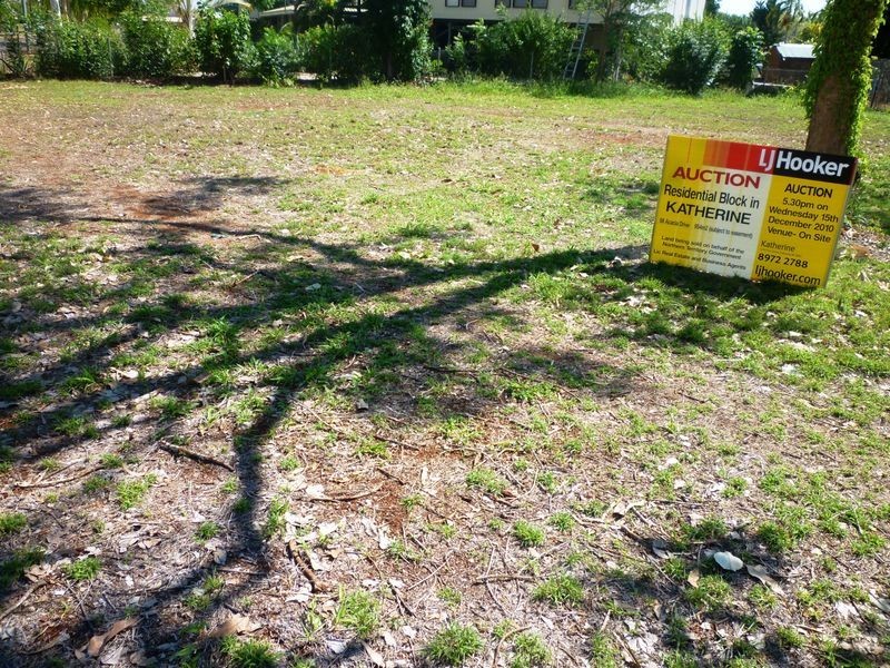 98 Acacia Street, Katherine NT 0850
