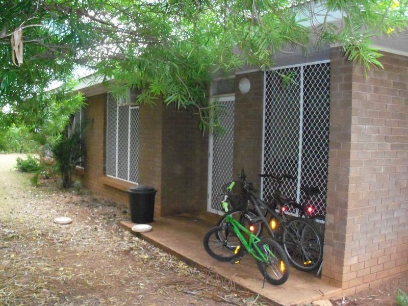 24 Holtze Crescent, Katherine NT 0850