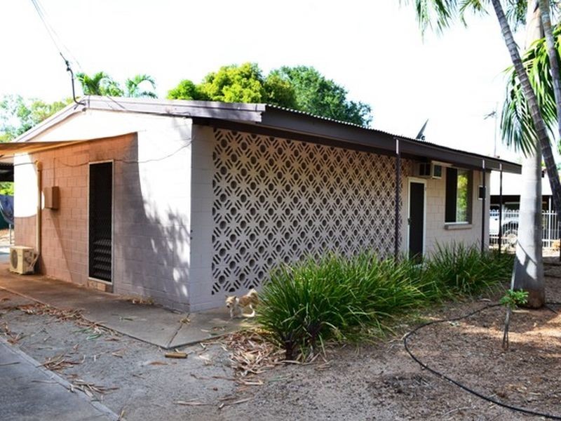 15 Clarke Crescent, Katherine NT 0850