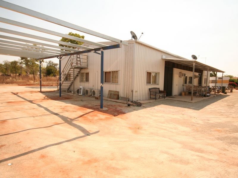 100 Landsdowne Road, Katherine NT 0850