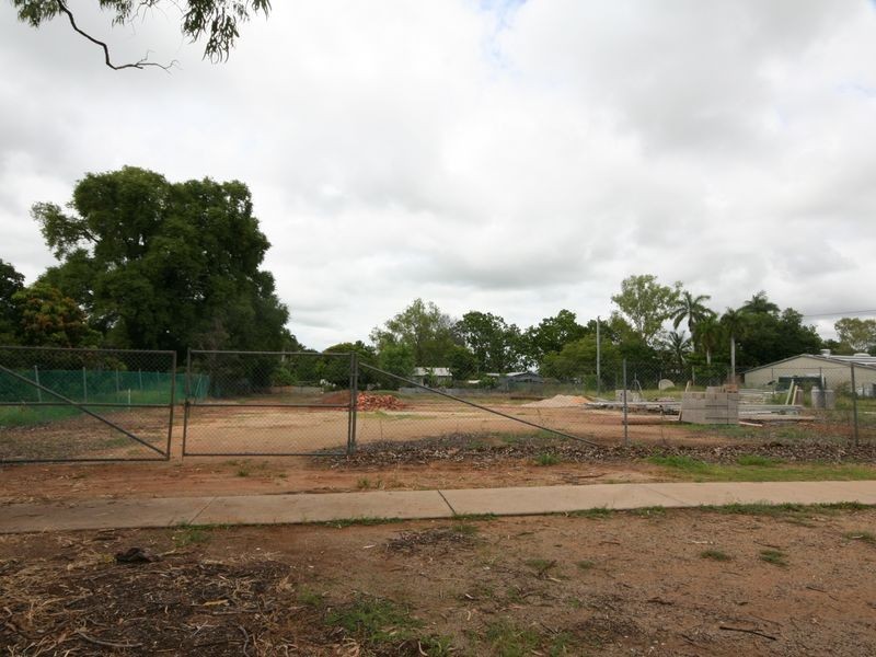 8 Fourth Street, Katherine NT 0850