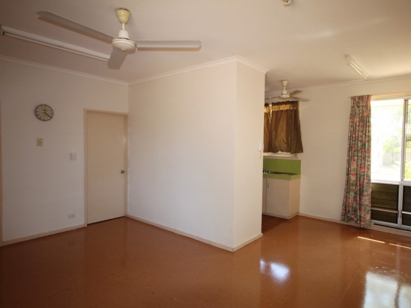 2/21 Giles Street, Katherine NT 0850