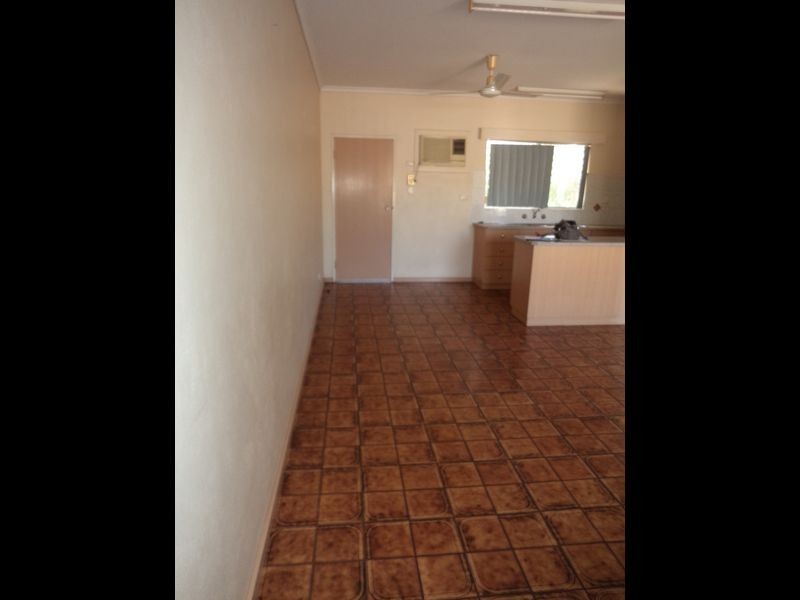 2/30 Giles Street, Katherine NT 0850